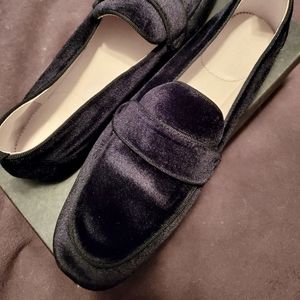 NIB JCrew velvet loafer, black